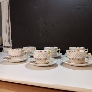 6 Sets Royal Doulton GRANTHAM Teacup and Saucer Set.